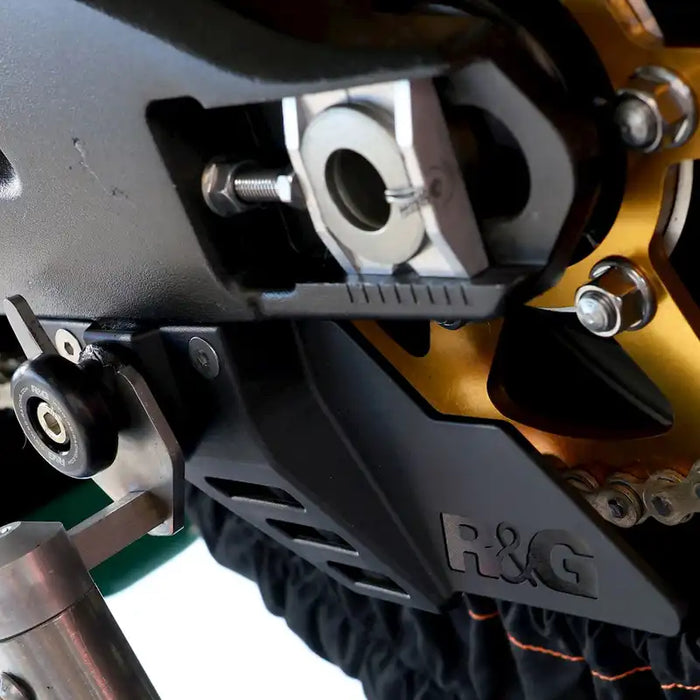 R&G Sharks Finn Chain Guard - BMW F900R